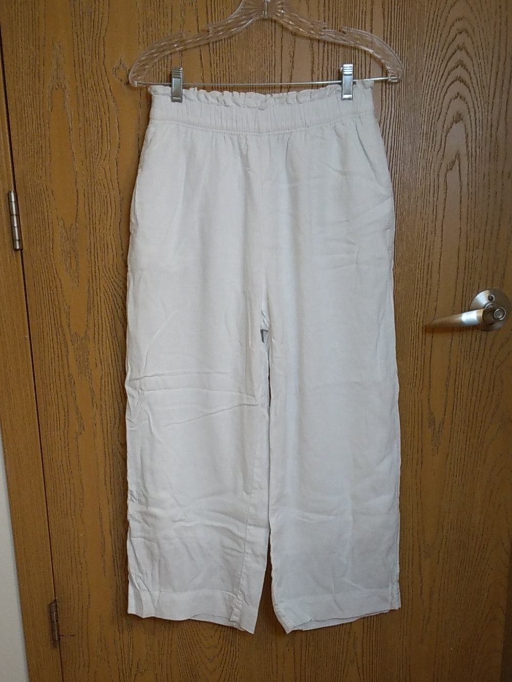 Abercrombie & Fitch White Wide-Leg Cropped Elastic Waist Pants
